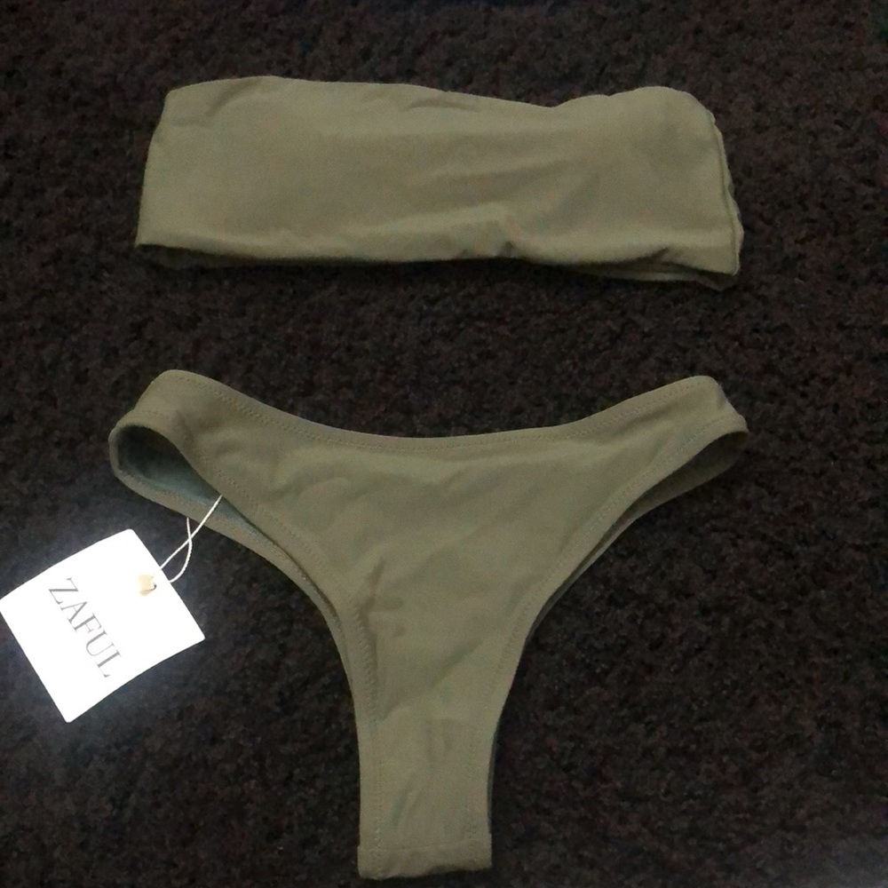 Sexy strapless bikini -never worn